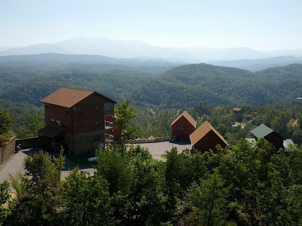 Cabin Fever Vacations Pigeon Forge Tennessee