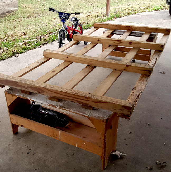 DIY Pallet Wood Headboard