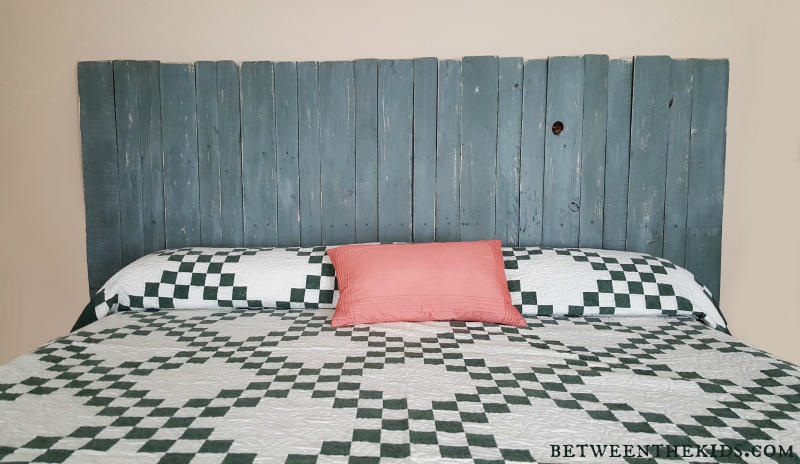 DIY Pallet Wood Headboard